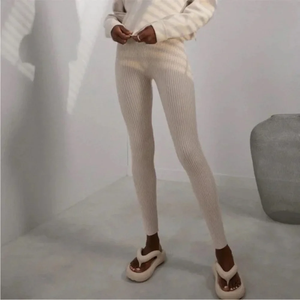 Lunya cozy cotton silk ribbed leggings in cream S - Picture 2 of 5